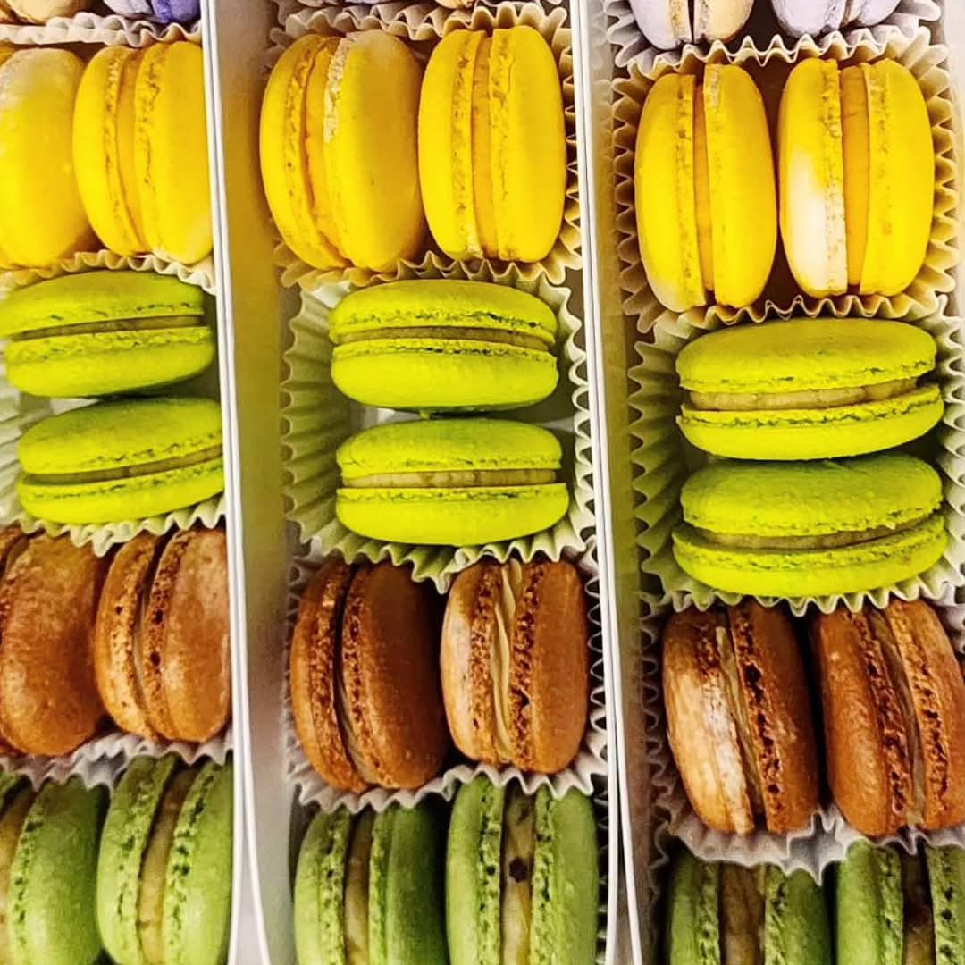 Custom Macaron Box