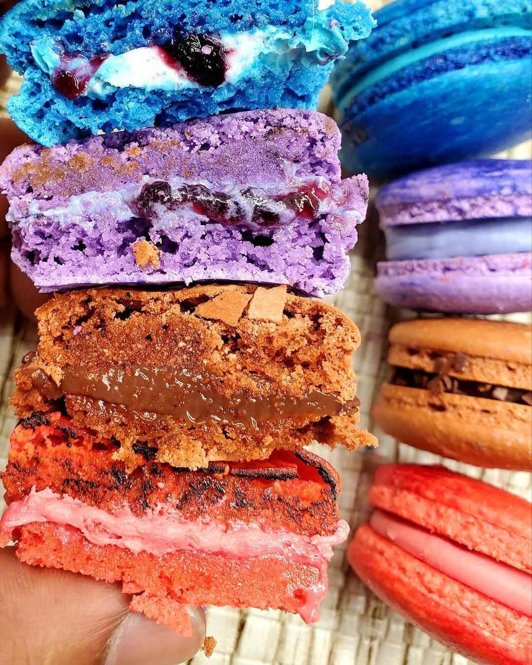 Custom Macaron Box